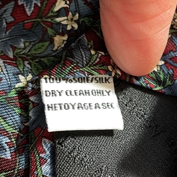 NWT Metropolitan Museum of Art William Morris' "Jasmine" Tie - Picture 4 of 4